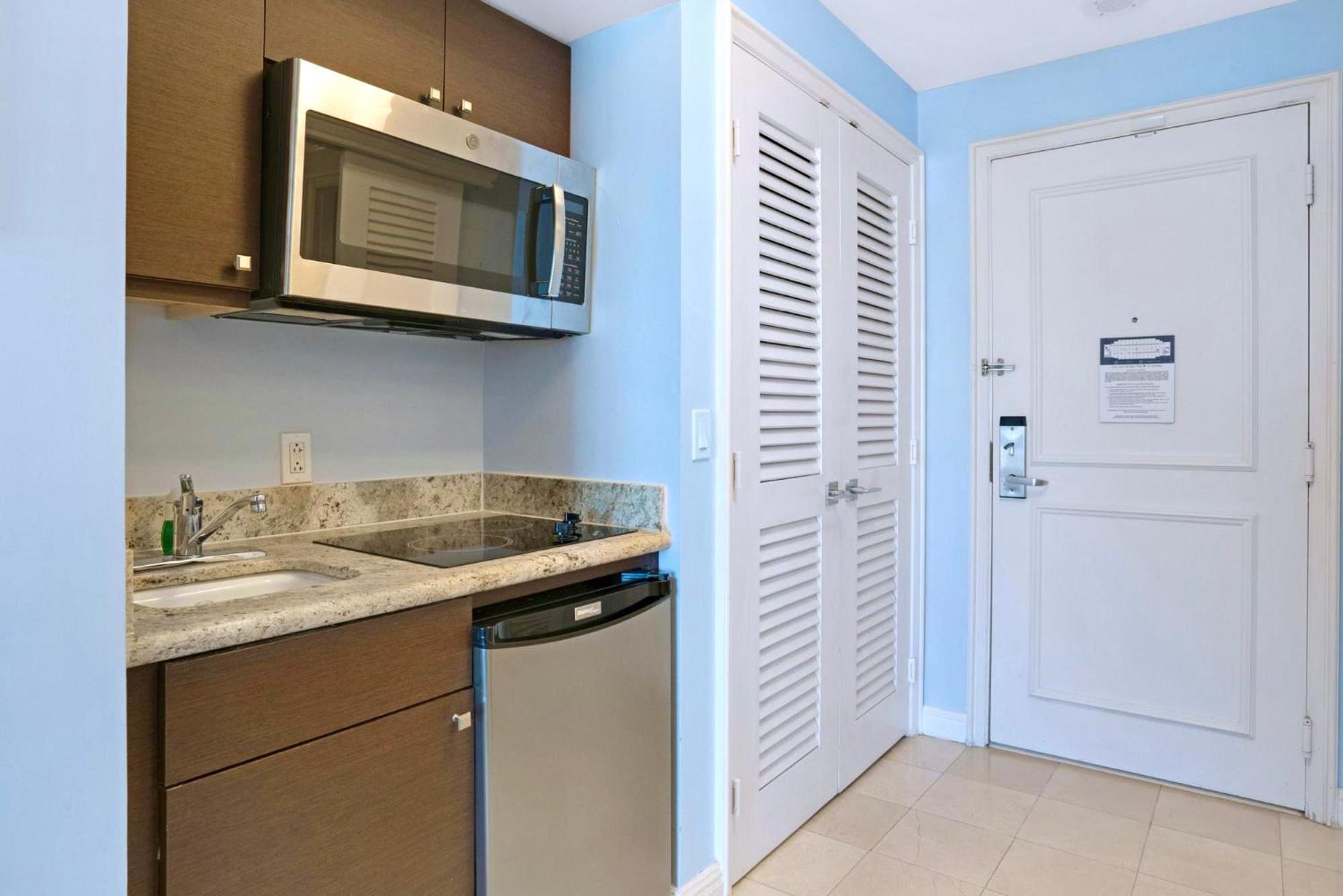 The Palms, Ocean View Studio Located At Ritz Carlton - Key Biscayne Miami Eksteriør billede